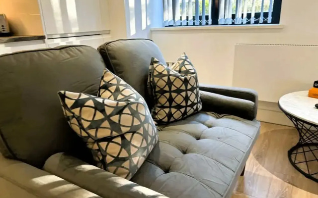 Cozy Studio in Solihull - NEC or Airport