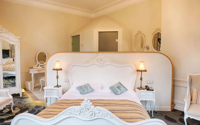 Wyndham Halcyon Resort La Souterraine