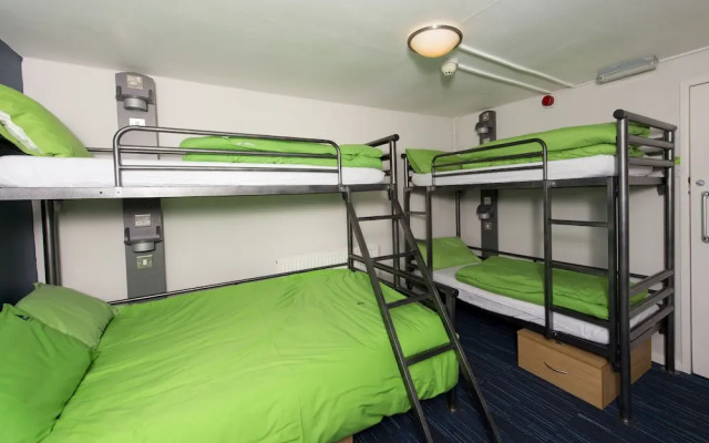 Hostel YHA Poppit Sands