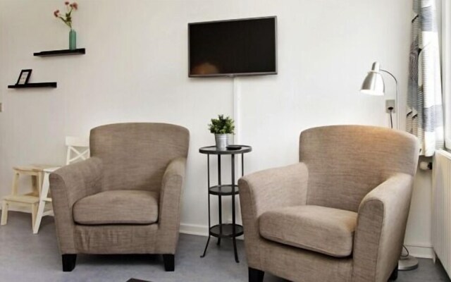 Beachfront Retreat E, 2 Bedrooms, Sea View