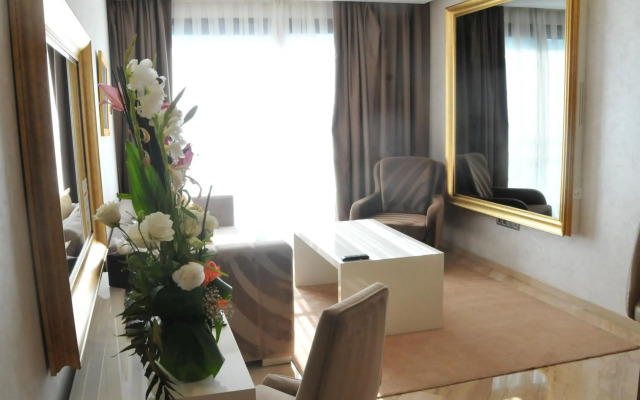 Suite Hotel Casa Diamond
