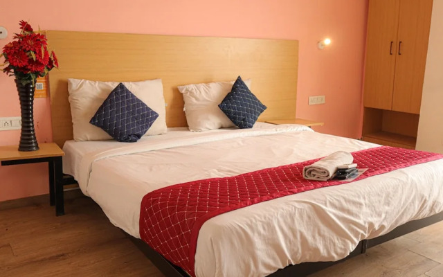 Hotel Noida Grand 121