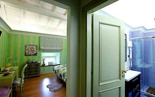Villa Euchelia Resort