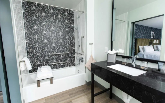 voco The Darwin Atlanta Midtown by IHG