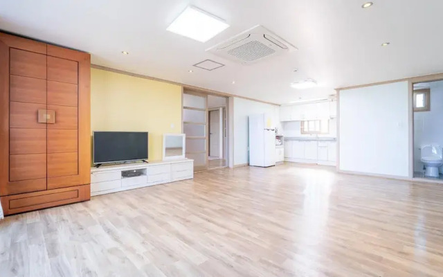 Yeosu Moranggee Pension