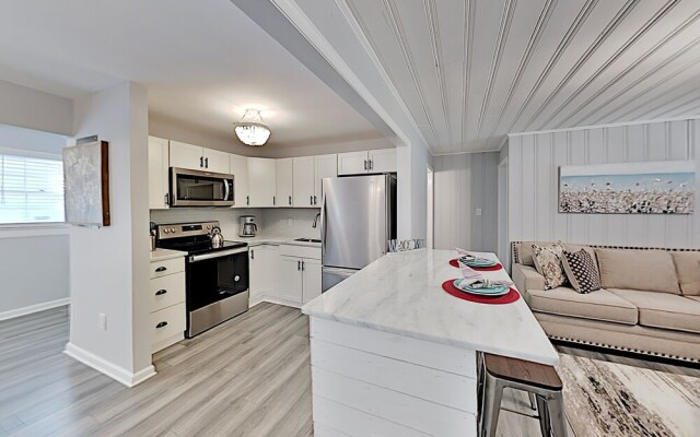 627pined 4 Bedroom Home