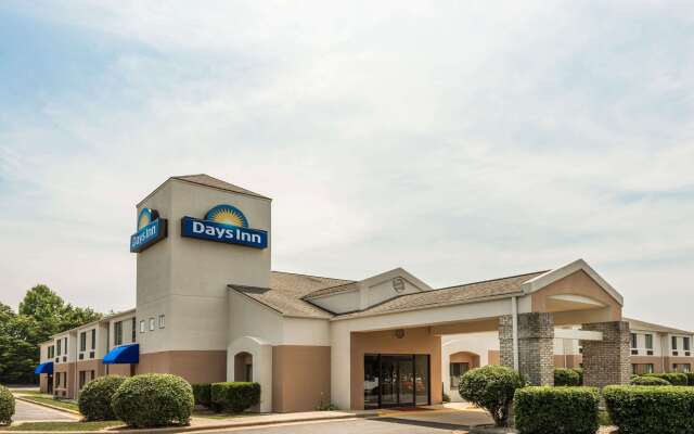 Days Inn by Wyndham Yadkinville