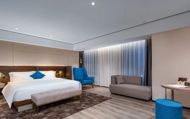 Echarm Plus Hotel