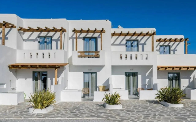 Naxos Finest Hotel & Villas