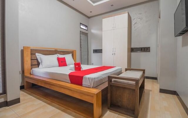 RedDoorz Syariah near Politeknik Negeri Bandung 3