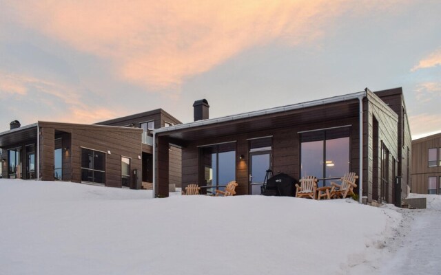 Awesome Home in Fåvang With 4 Bedrooms