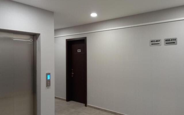 Bakuraini Crystal Loft 406