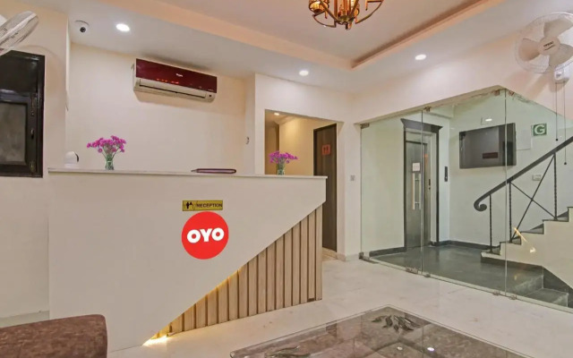 Oyo Flagship 701536 The Grand Bella