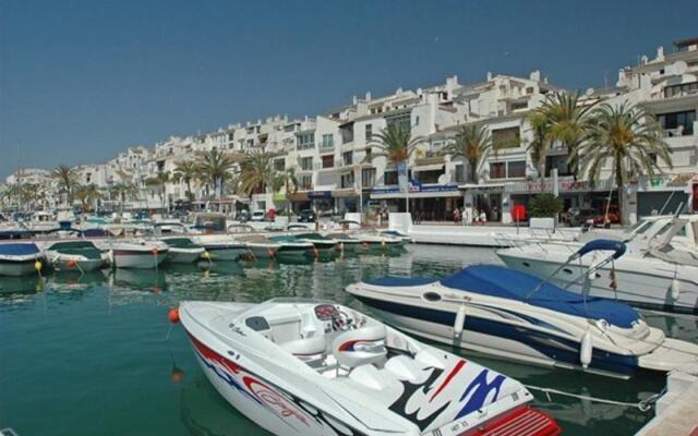 Apartment in Marbella, Malaga 102955
