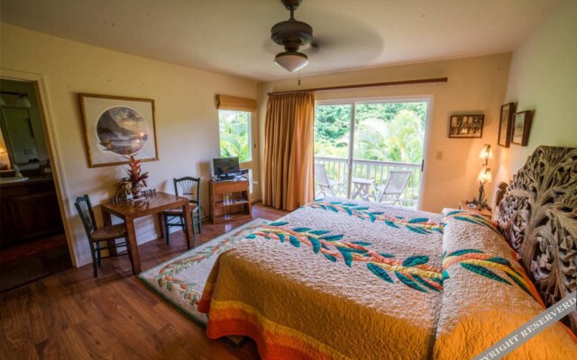 Hale Ho'o Maha Bed & Breakfast