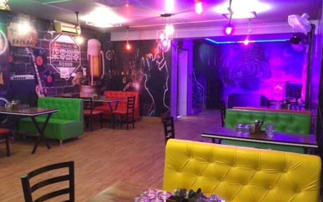 Hotel Bhullar