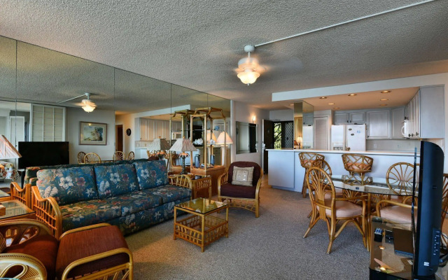 Hololani Resort