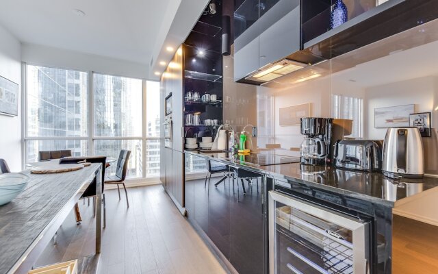 Beautifully Designed 2BR Suite Financial District