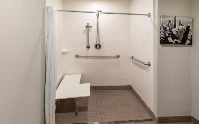 Quality Inn & Suites Silicon Valley