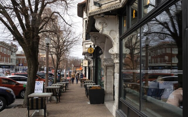 MONTCLAIR - Modern CWE Apts near BJC by Zencity