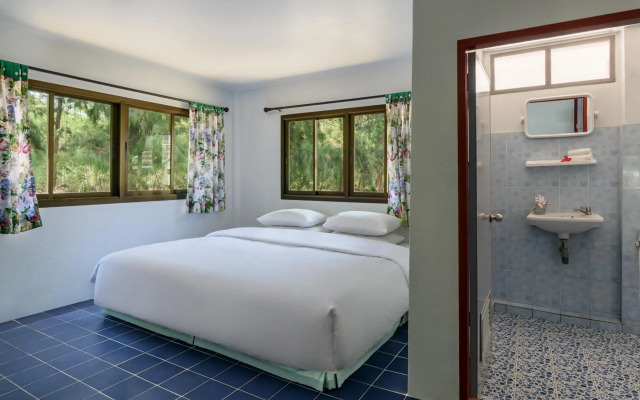 Seapine Beach Golf and Resort Hua Hin