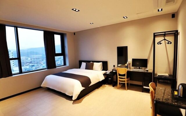 Dongducheon Hotel The Gray