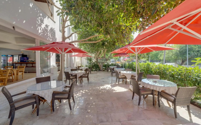 Serhan Hotel