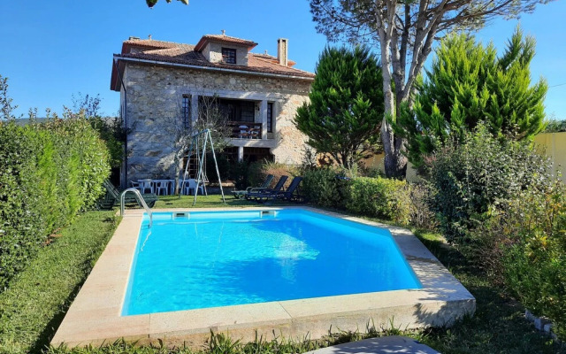 Villa com Piscina,caminha by Izibookings