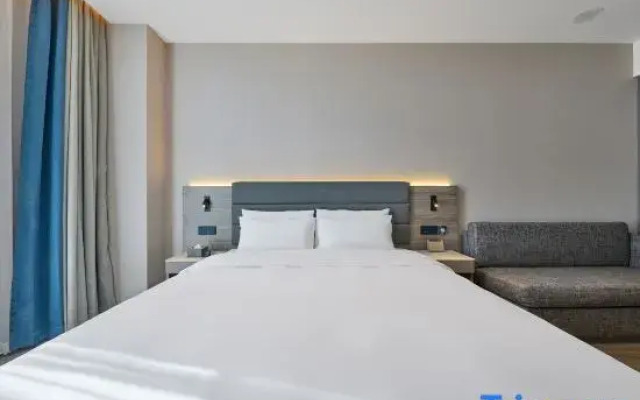 Palace Hotel((Beijing Changping Future Science City Subway Station Branch)
