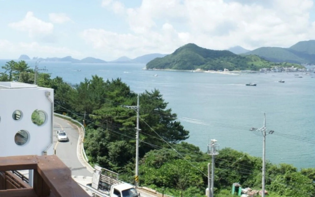 Geoje Peaceful Pension