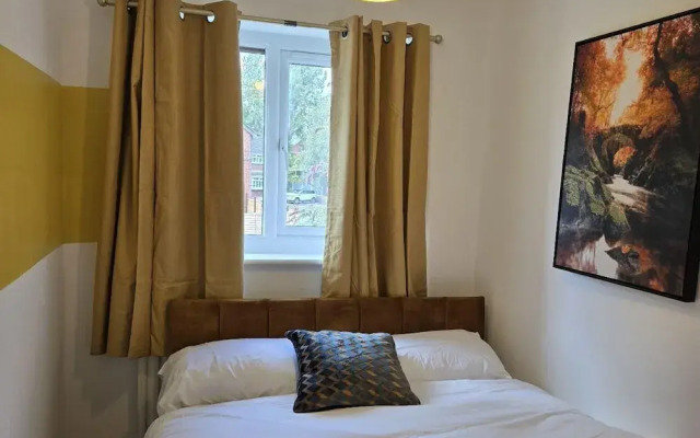 Manchester Blissful Retreat - 3-bedroom House