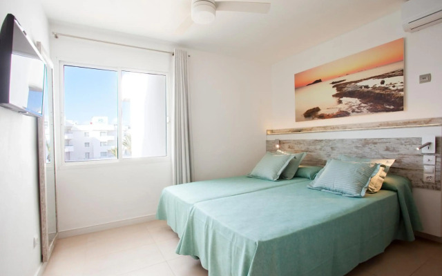 Playa Bella Beach Apartments