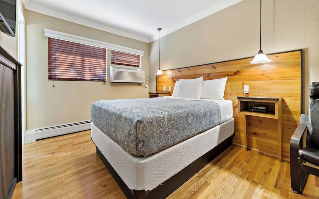 The Monte Vista Hotel