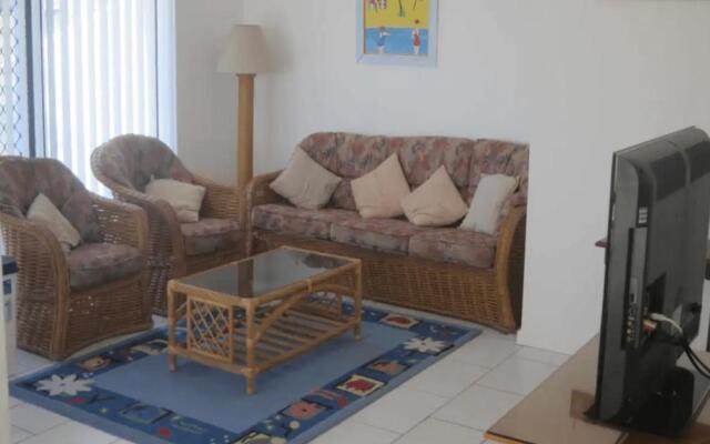 Hi Surf Unit 2, 92 Head Street, Forster