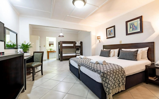 Hotel Numbi and Garden Suites