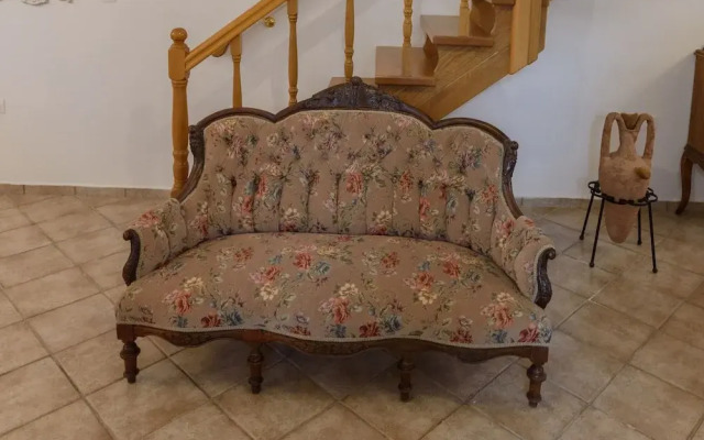 Hydra's Pearl - Blue Pearl