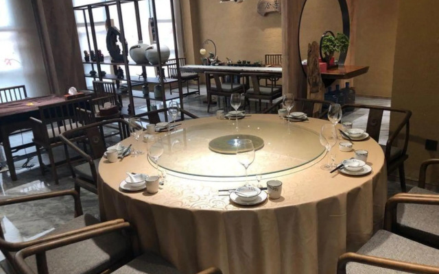 Lijing Hotel (Deyang Chengnan Branch)