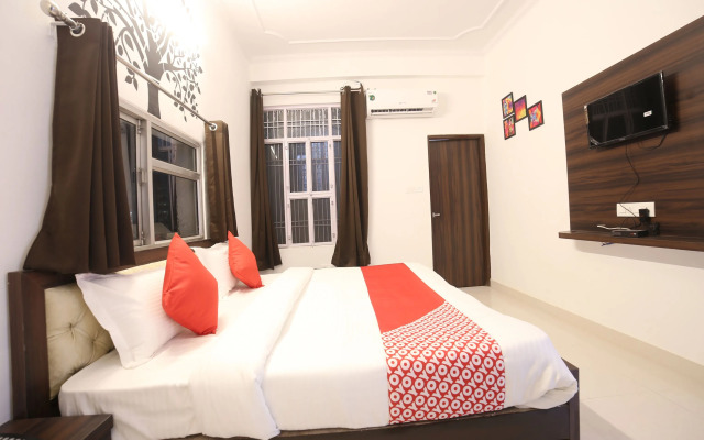 OYO 23109 Hotel Crossroads