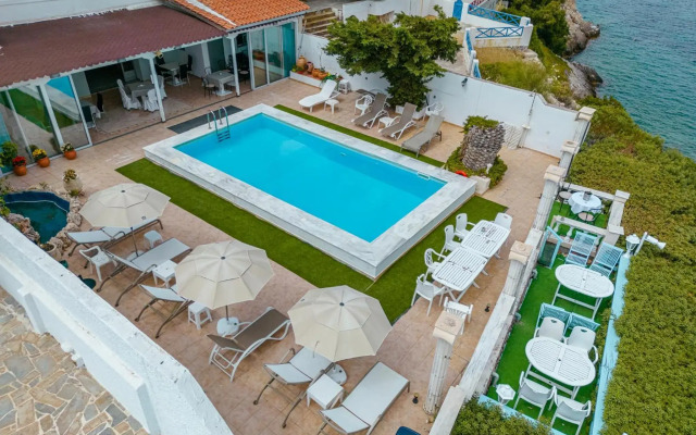 Mistral Apartments Aegina