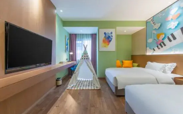 New Bingkai International Hotel (Wetland Park Yellowstone North Station)