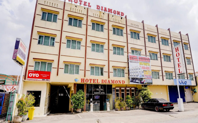 OYO 90118 Hotel Diamond Syariah