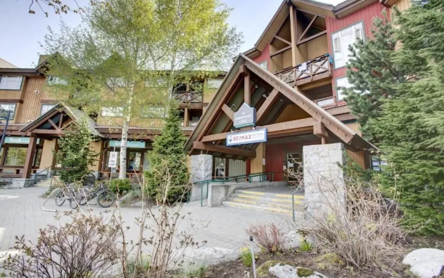 Marketplace Lodge - Whistler Premier