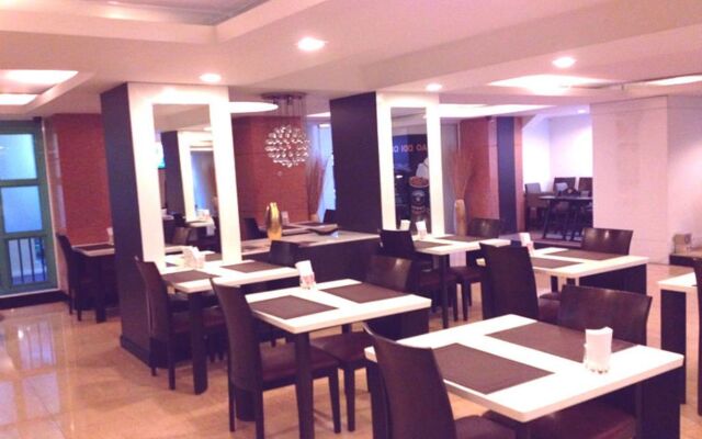 Hope Land Hotel Sukhumvit 24