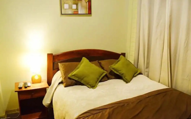 Hostal Almenas