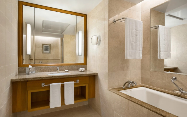 DoubleTree by Hilton Muscat Al Waha
