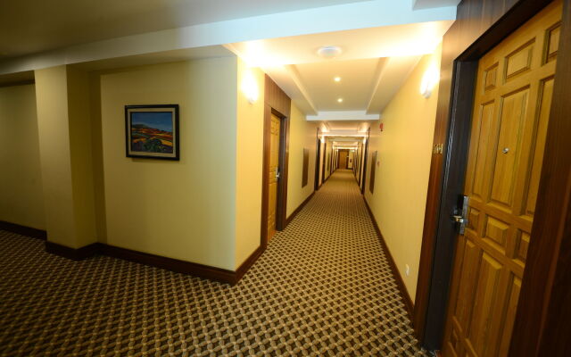 Silver Green Hotel Yangon