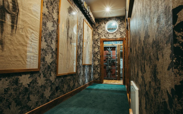 Divná Pani Luxury Gallery Rooms
