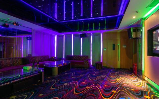 Jinling Lakeview Hotel