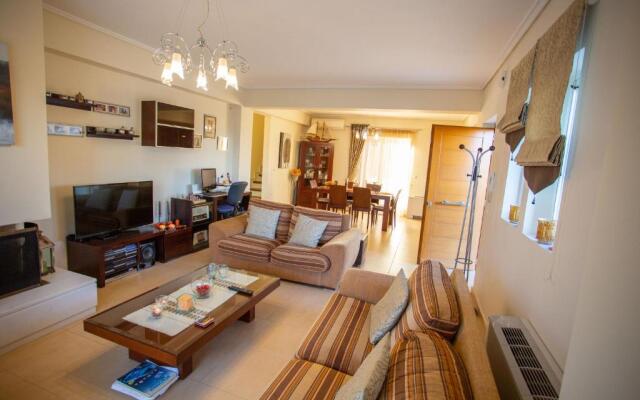 Fou's luxury apartment