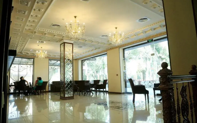 Отель Grand Capital